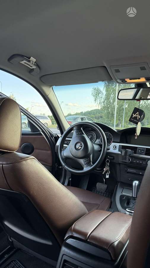 BMW 320, 2.0 l., Седан
