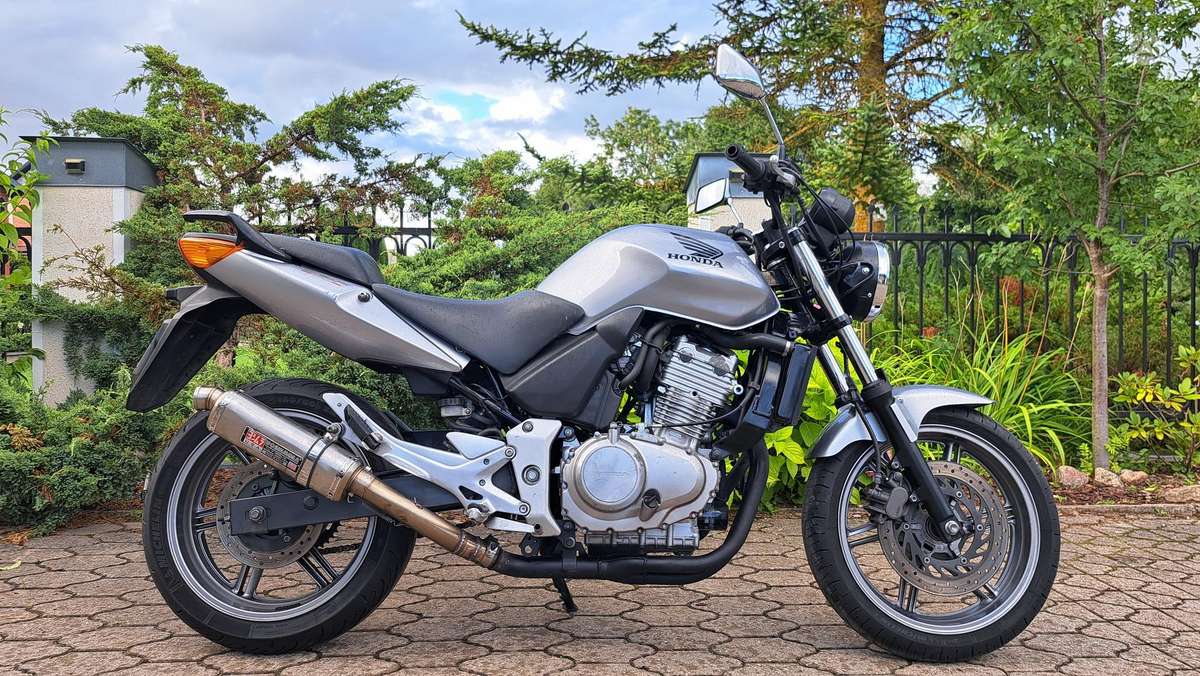 Honda CBF 500cc, street / classic