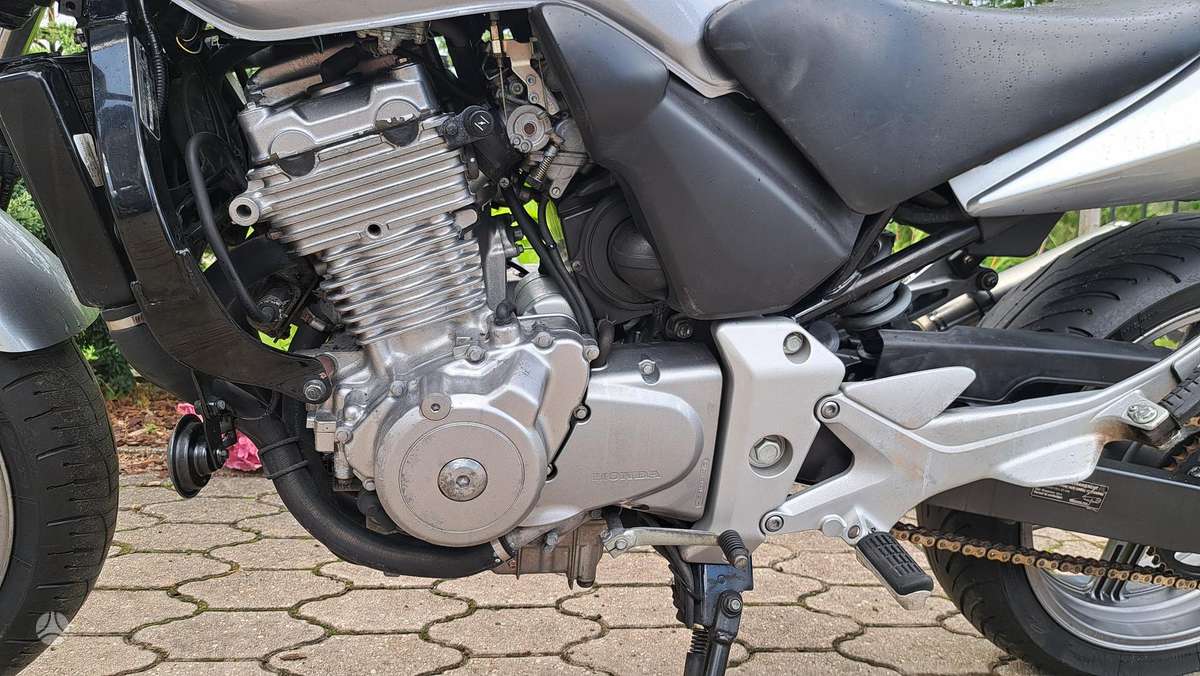 Honda CBF 500cc, street / classic