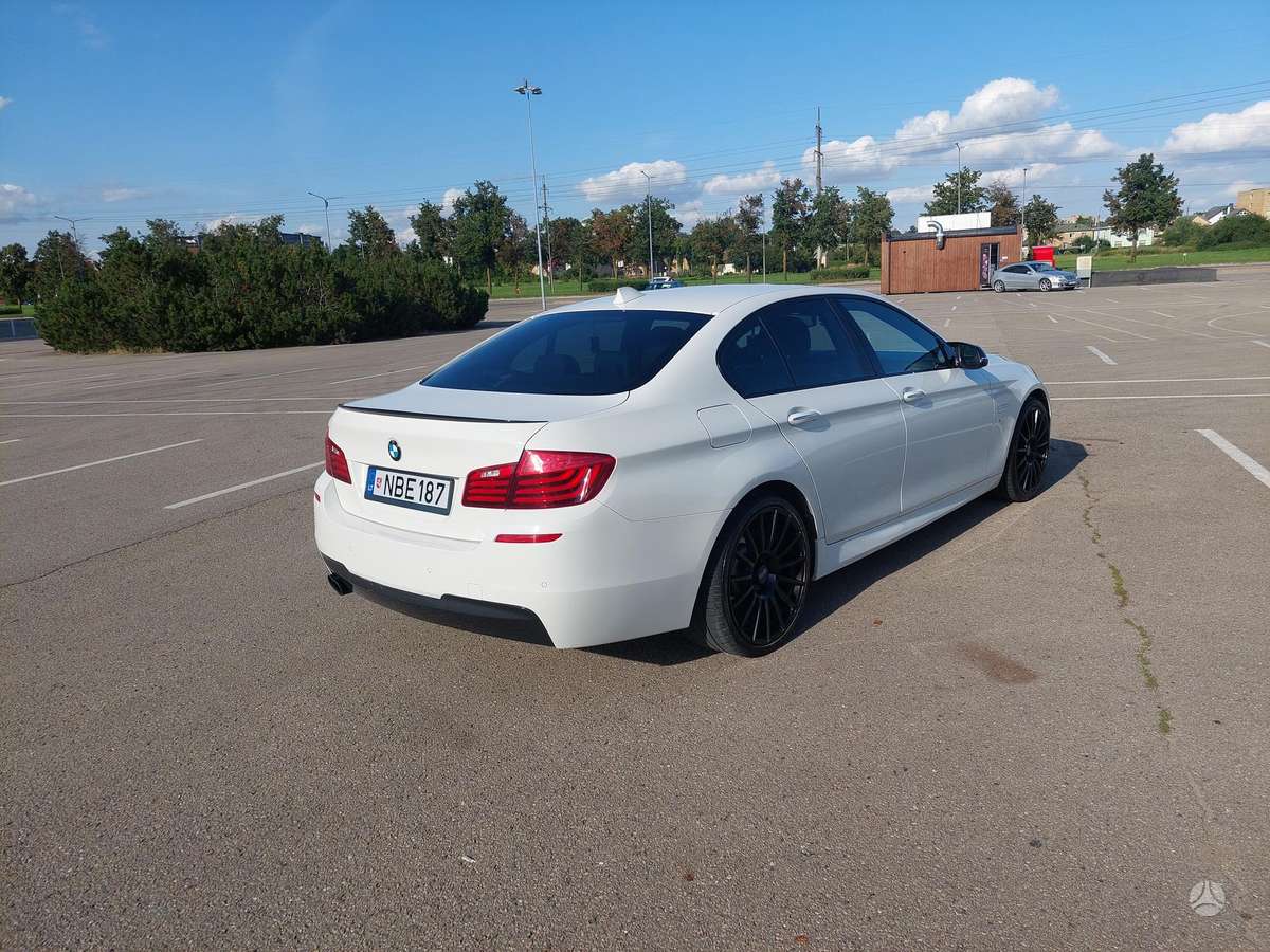 BMW 520, 2.0 l., Седан