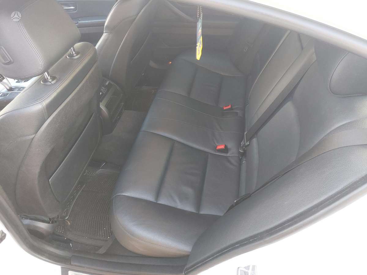 BMW 520, 2.0 l., Седан
