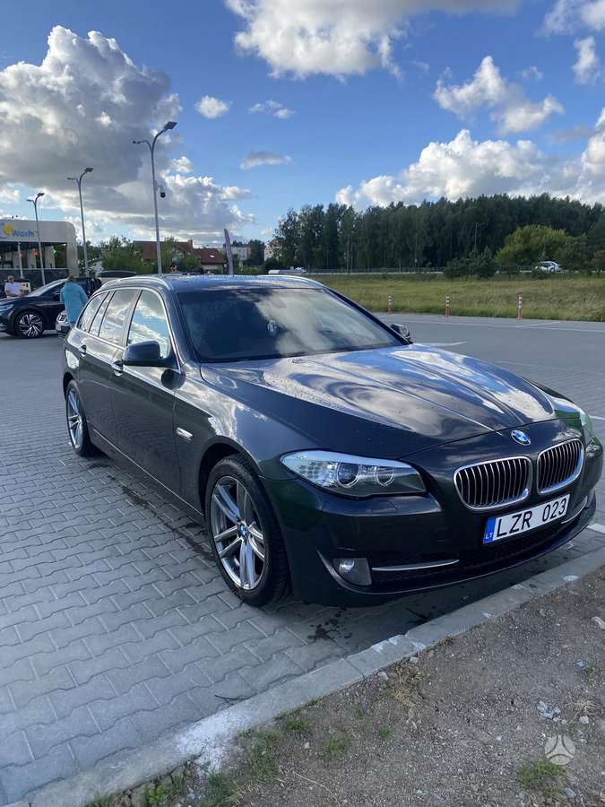 BMW 520, 2.0 l., wagon
