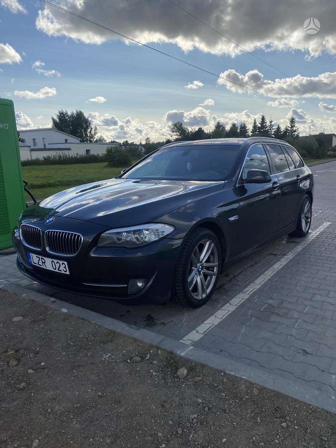 BMW 520, 2.0 l., wagon