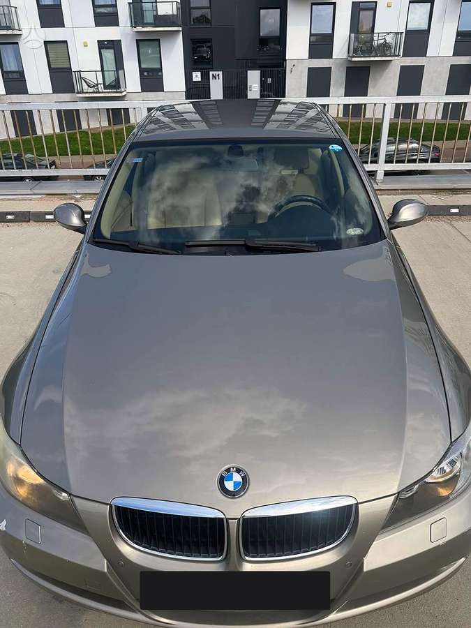 BMW 320, 2.0 l., Седан