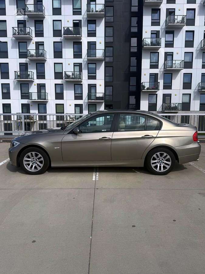 BMW 320, 2.0 l., Седан
