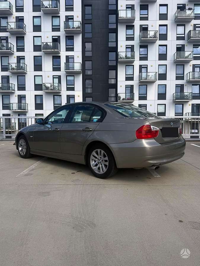 BMW 320, 2.0 l., Седан