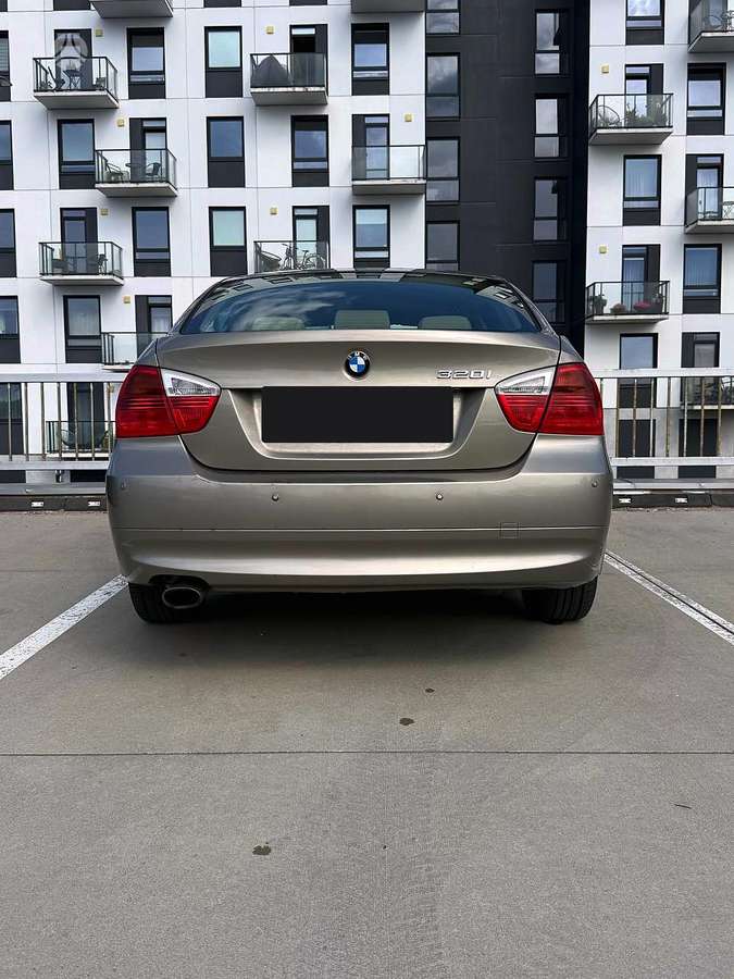 BMW 320, 2.0 l., Седан