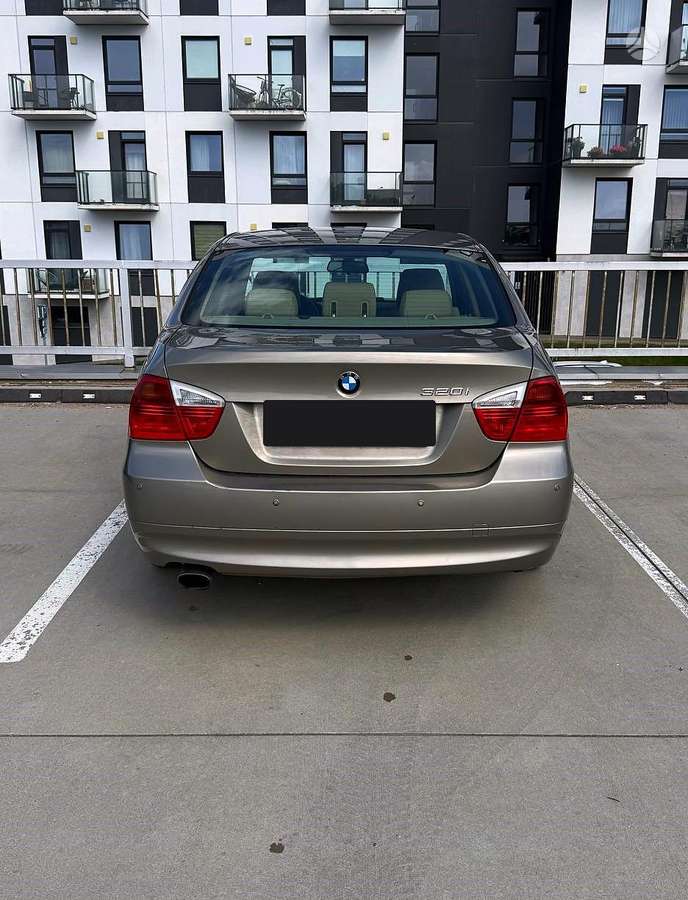 BMW 320, 2.0 l., Седан