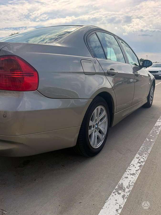 BMW 320, 2.0 l., Седан
