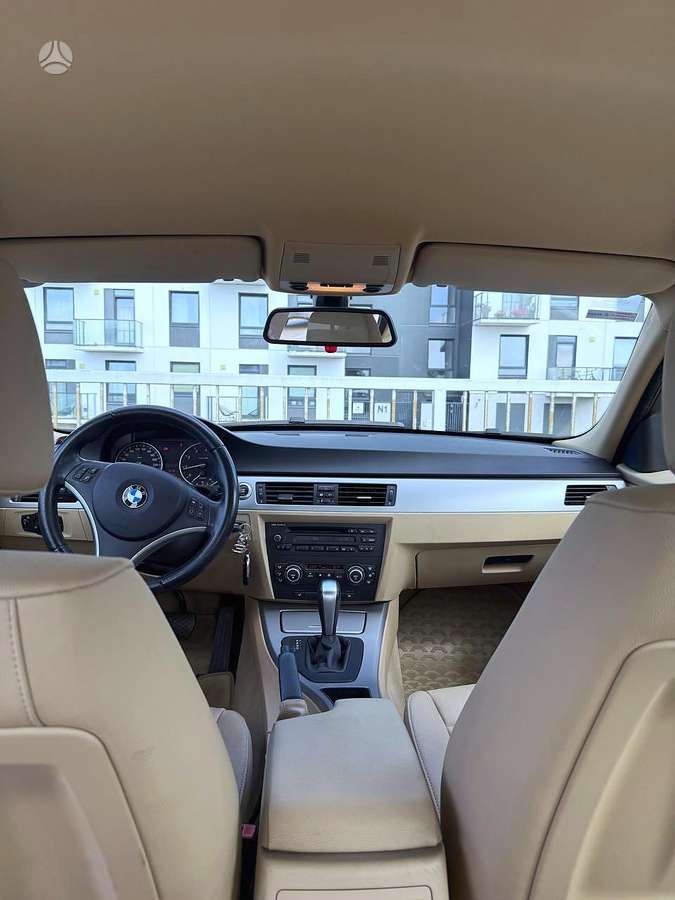 BMW 320, 2.0 l., Седан