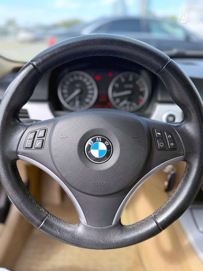 BMW 320, 2.0 l., Седан