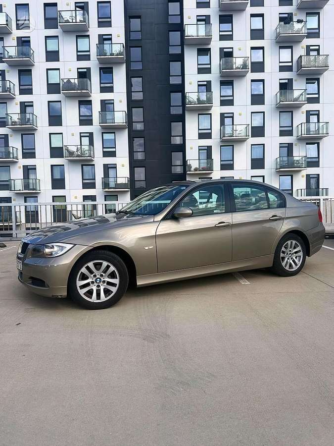 BMW 320, 2.0 l., Седан