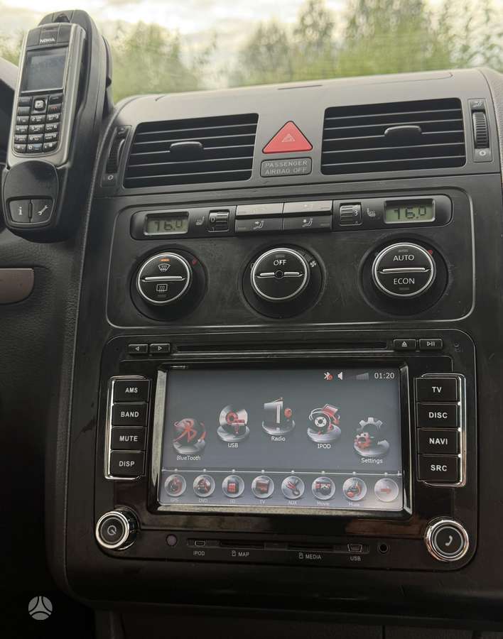 Volkswagen Touran - 9