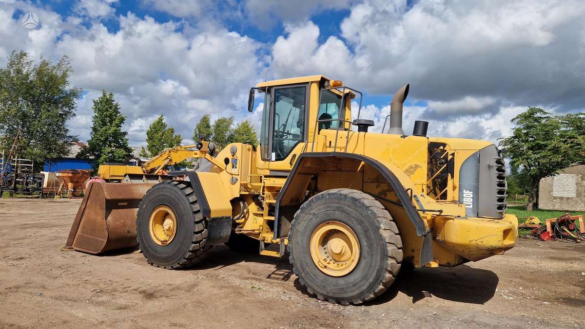 Volvo L180 F, frontal loader