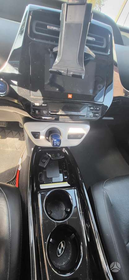 Toyota Prius - 3