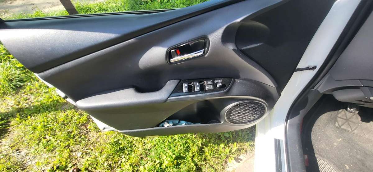 Toyota Prius - 5