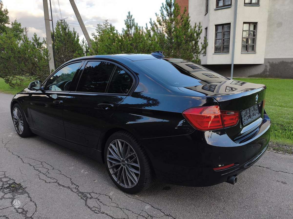 BMW 320, 2.0 l., Седан