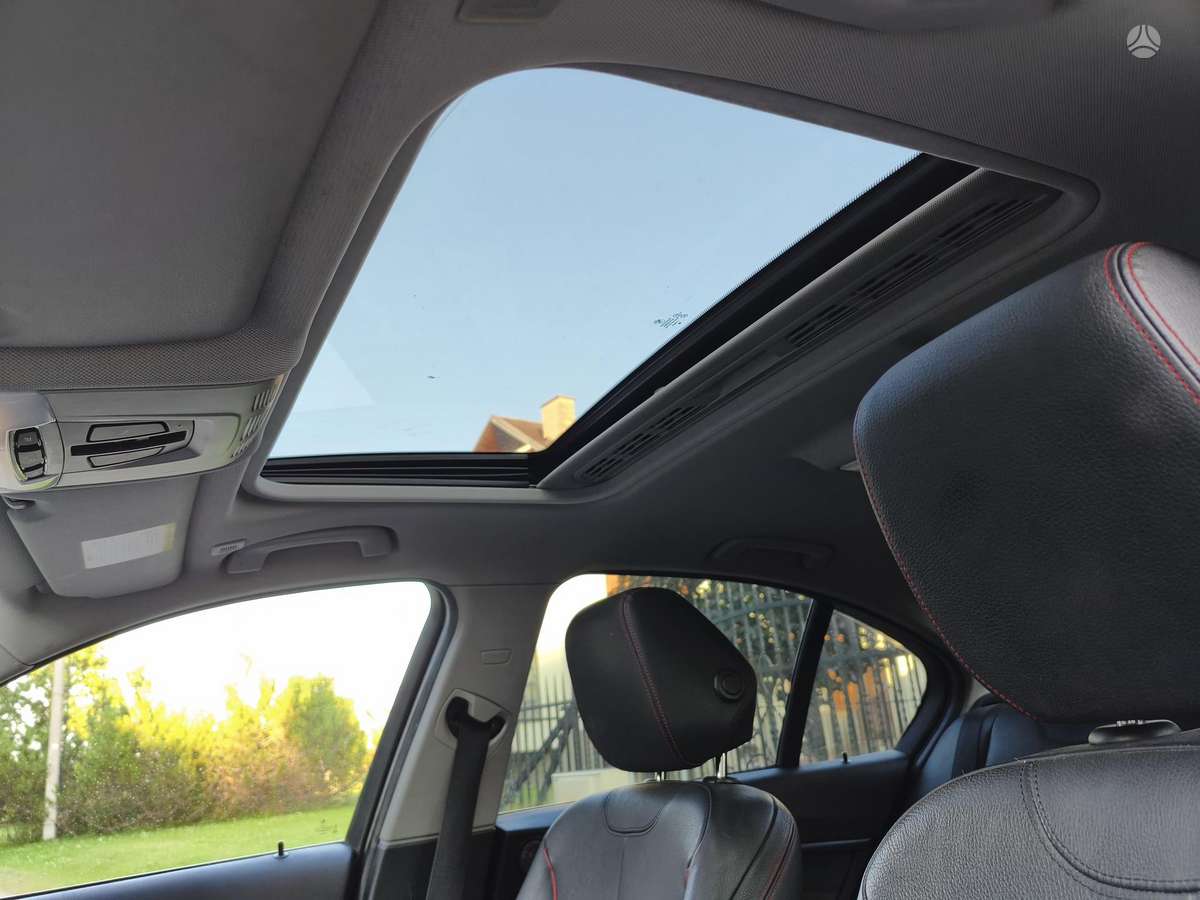 BMW 320, 2.0 l., Седан