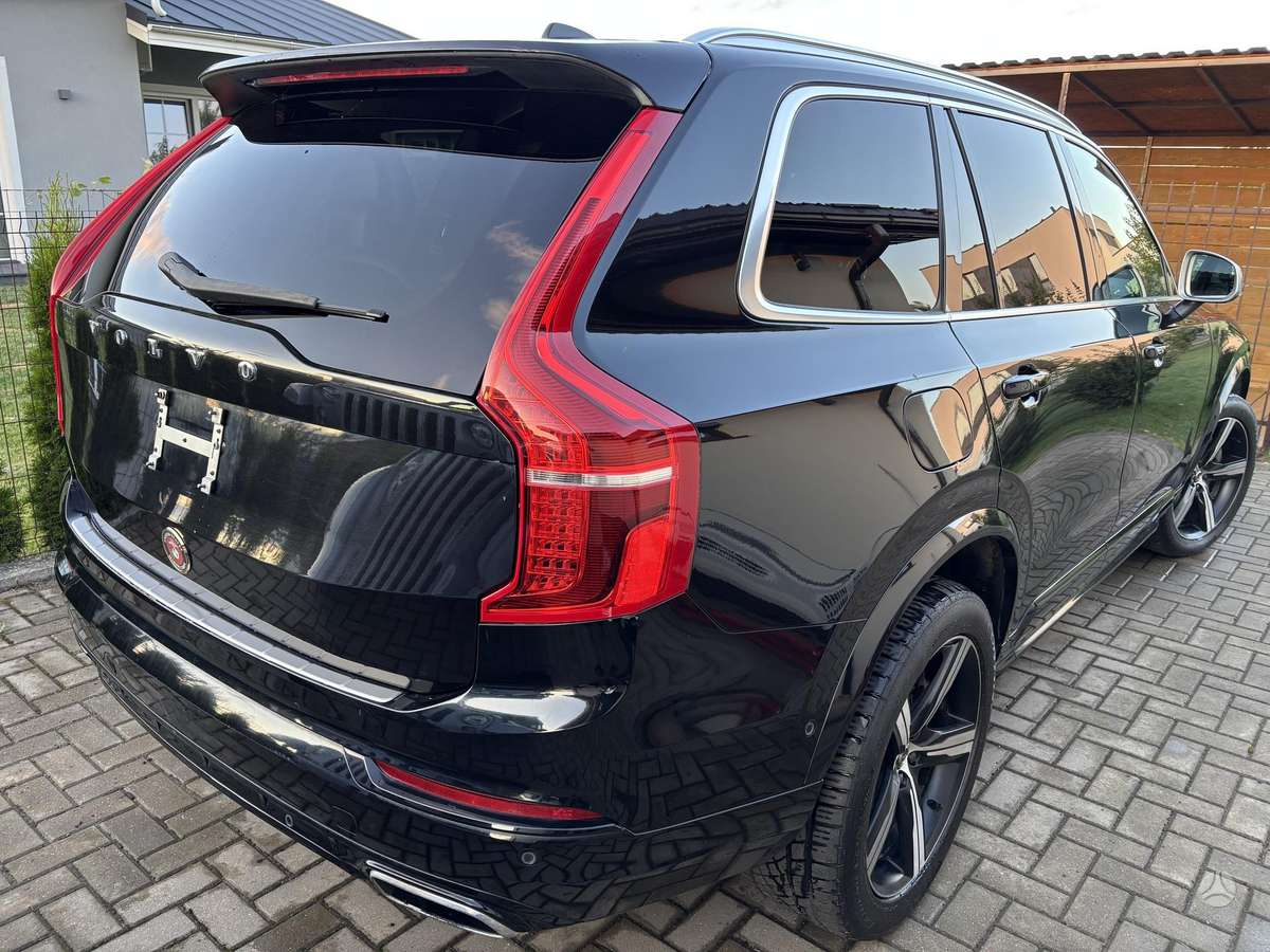 Volvo XC90 - 3