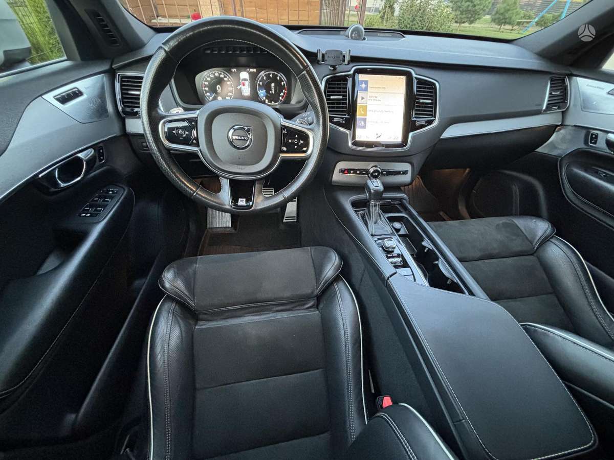 Volvo XC90 - 6
