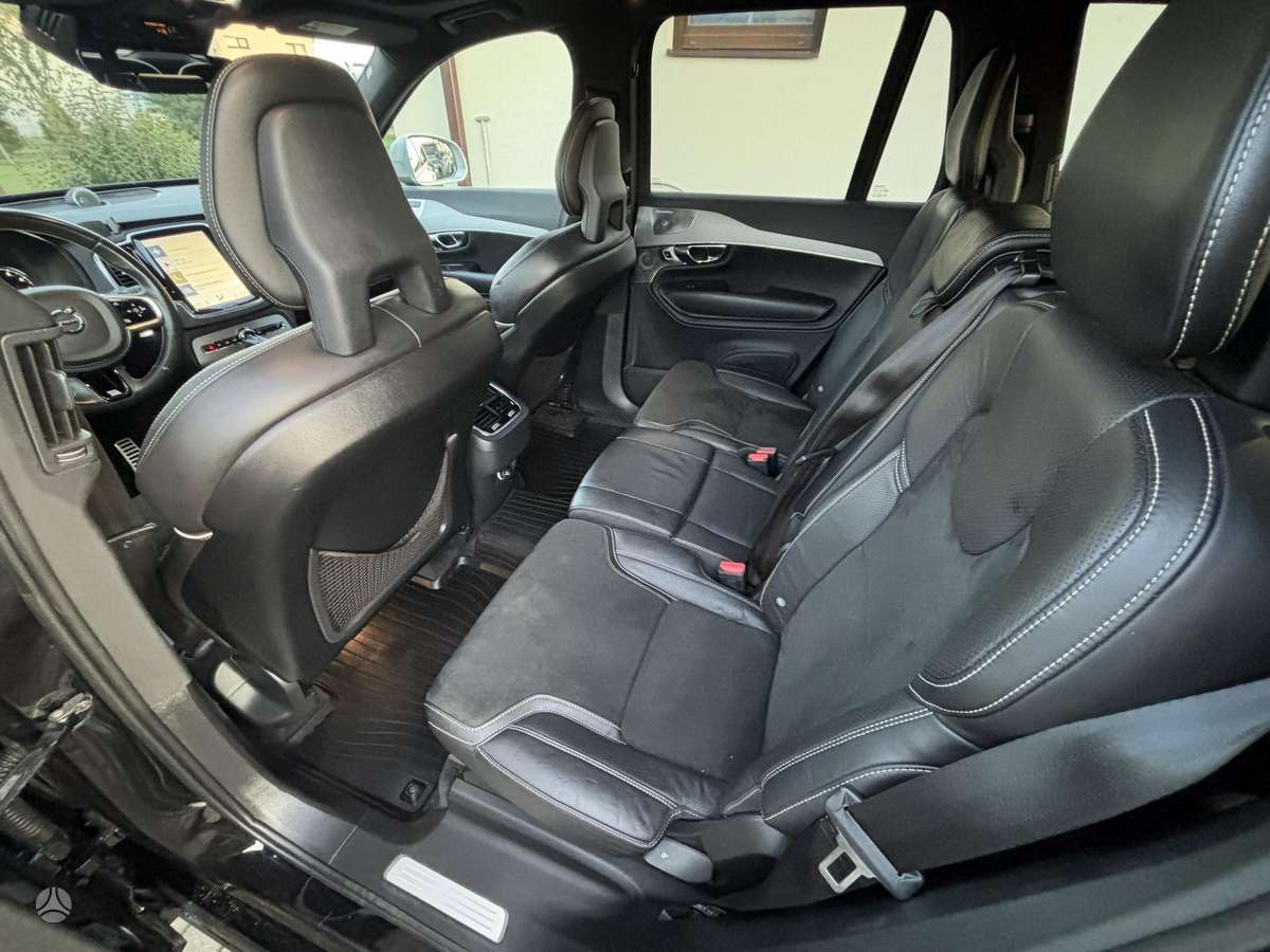Volvo XC90 - 7