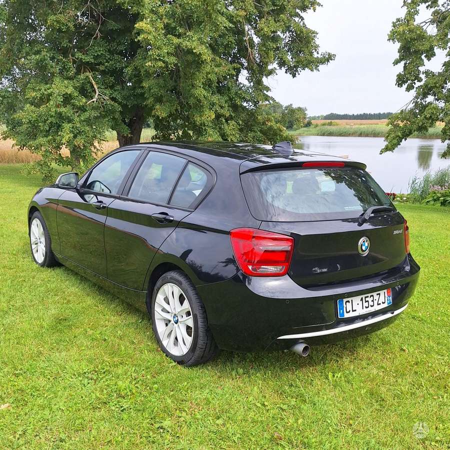 BMW 118, 2.0 l., hatchback