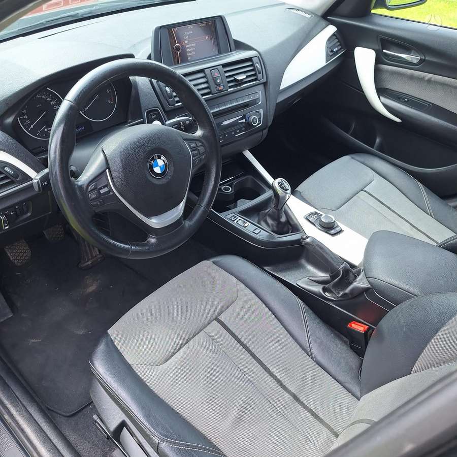 BMW 118, 2.0 l., hatchback