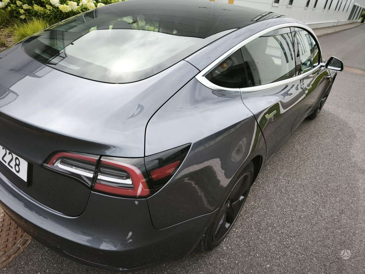 Tesla Model 3, 68 kWh, hečbekas