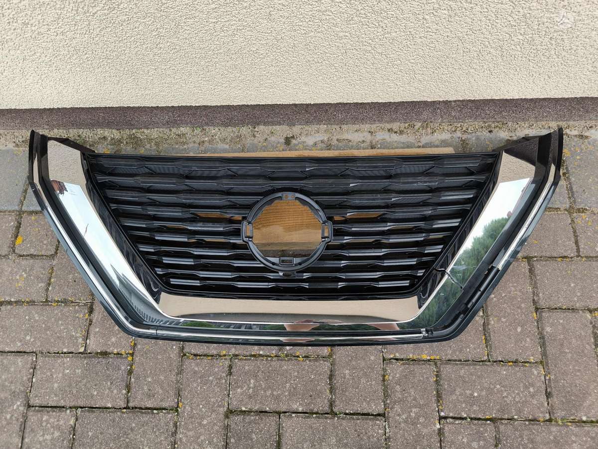 Nissan Rogue durys, stiklai