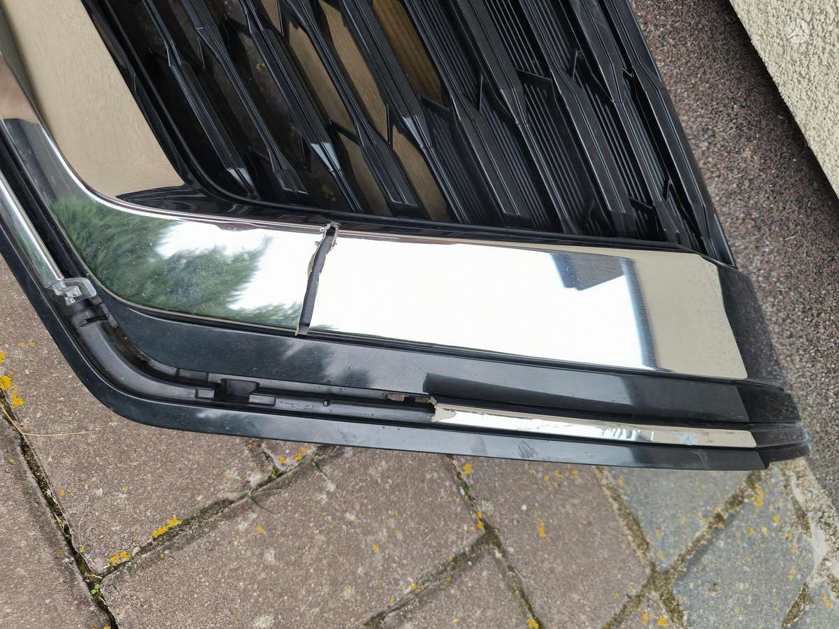 Nissan Rogue durys, stiklai