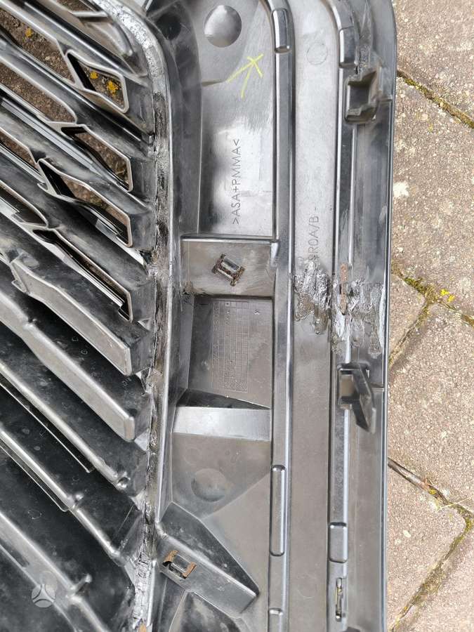 Nissan Rogue durys, stiklai