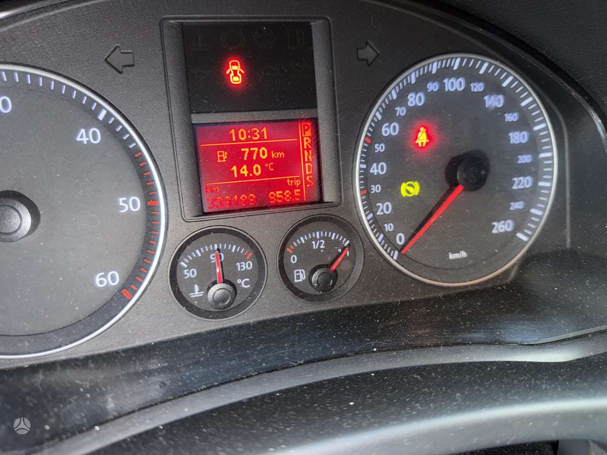 Volkswagen Golf Plus - 6