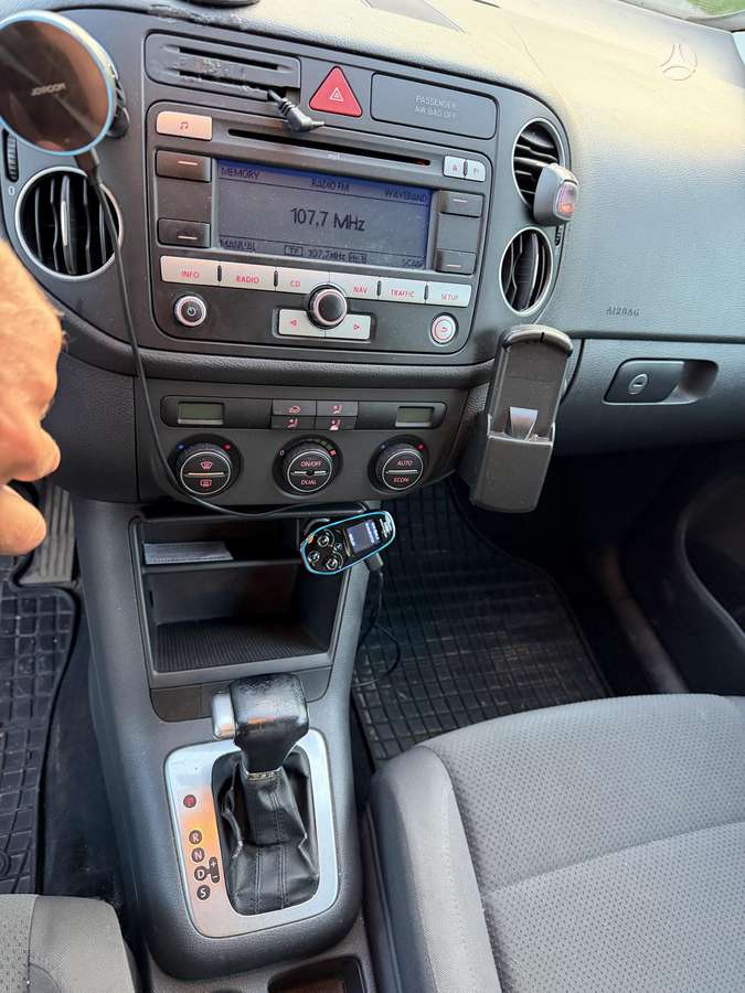 Volkswagen Golf Plus - 10