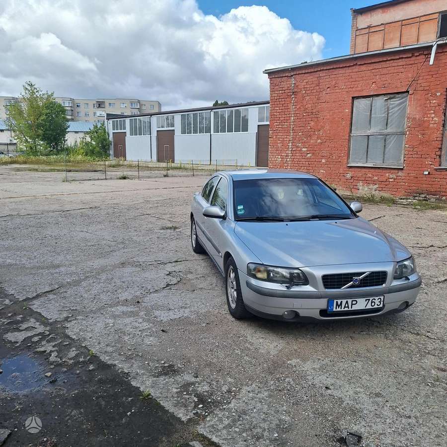 Volvo S60, 2.4 l., Седан