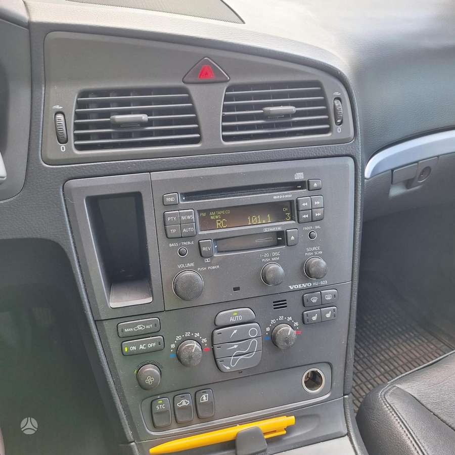 Volvo S60, 2.4 l., Седан