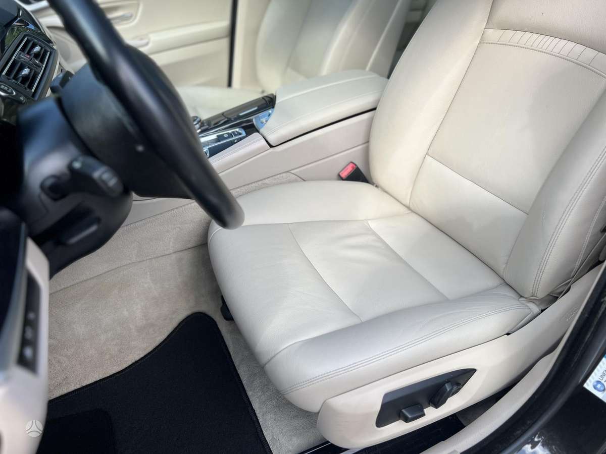 BMW 520, 2.0 l., wagon