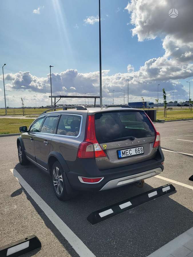 Volvo XC70 - 4