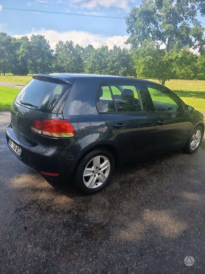 Volkswagen Golf - 3