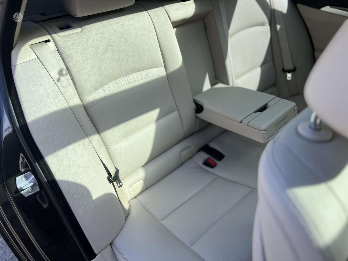 BMW 520, 2.0 l., wagon