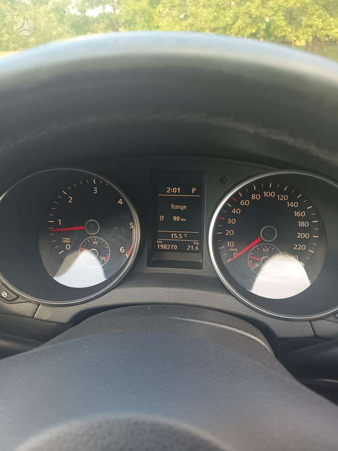Volkswagen Golf - 9