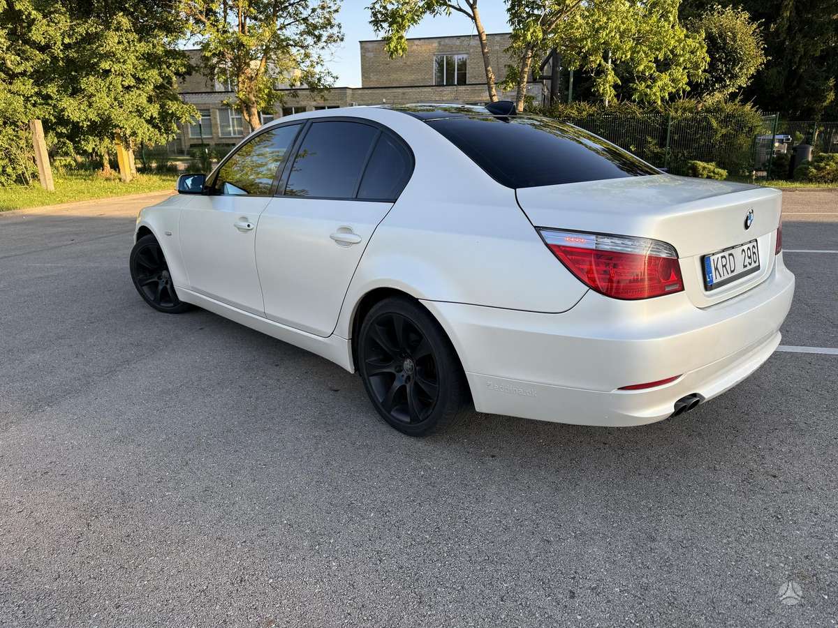 BMW 525, 3.0 l., Седан