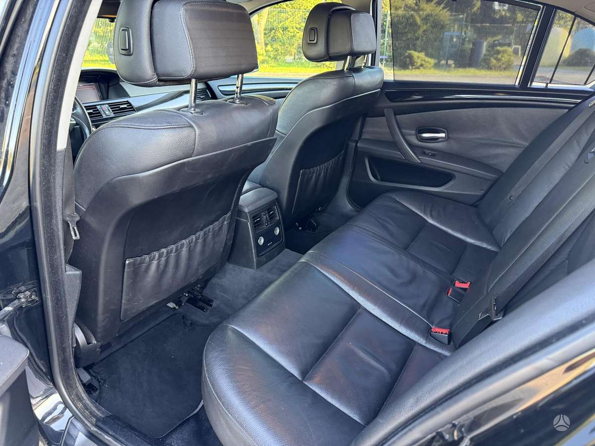 BMW 525, 3.0 l., Седан