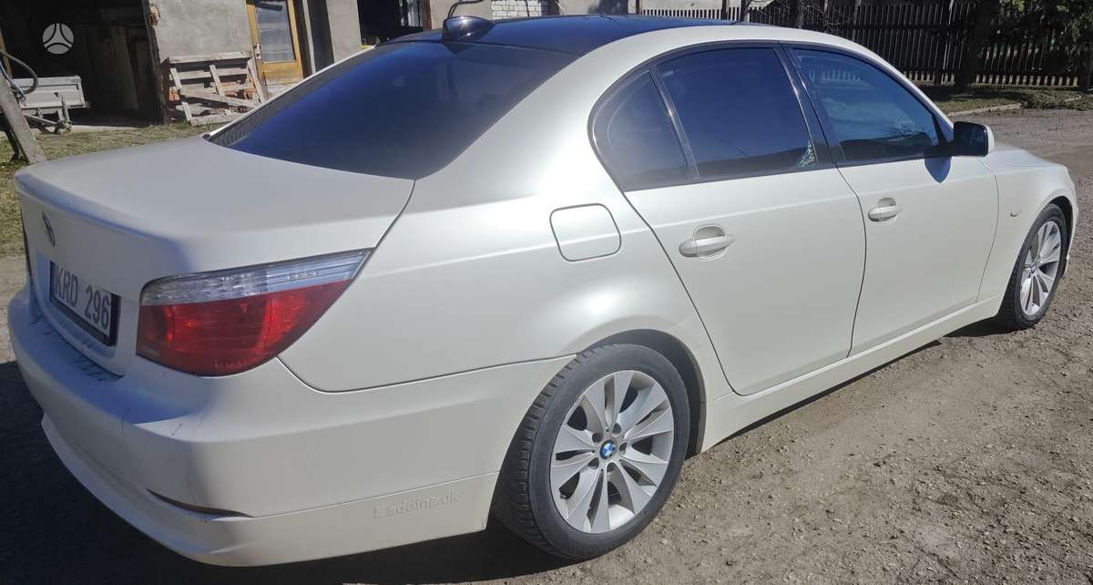 BMW 525, 3.0 l., Седан