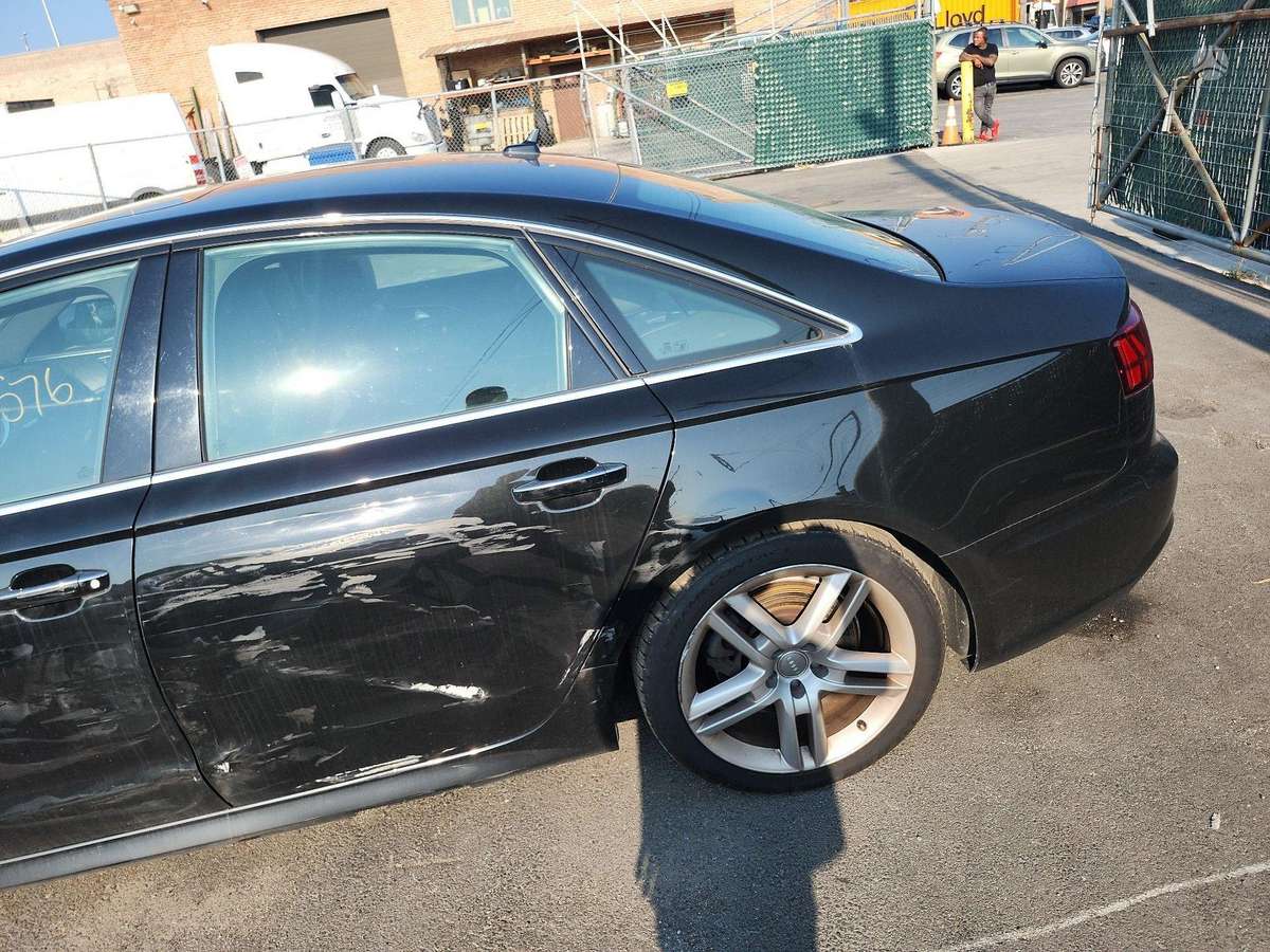 Audi A6, 2.0 l., Седан