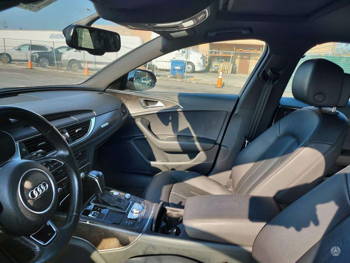 Audi A6, 2.0 l., Седан