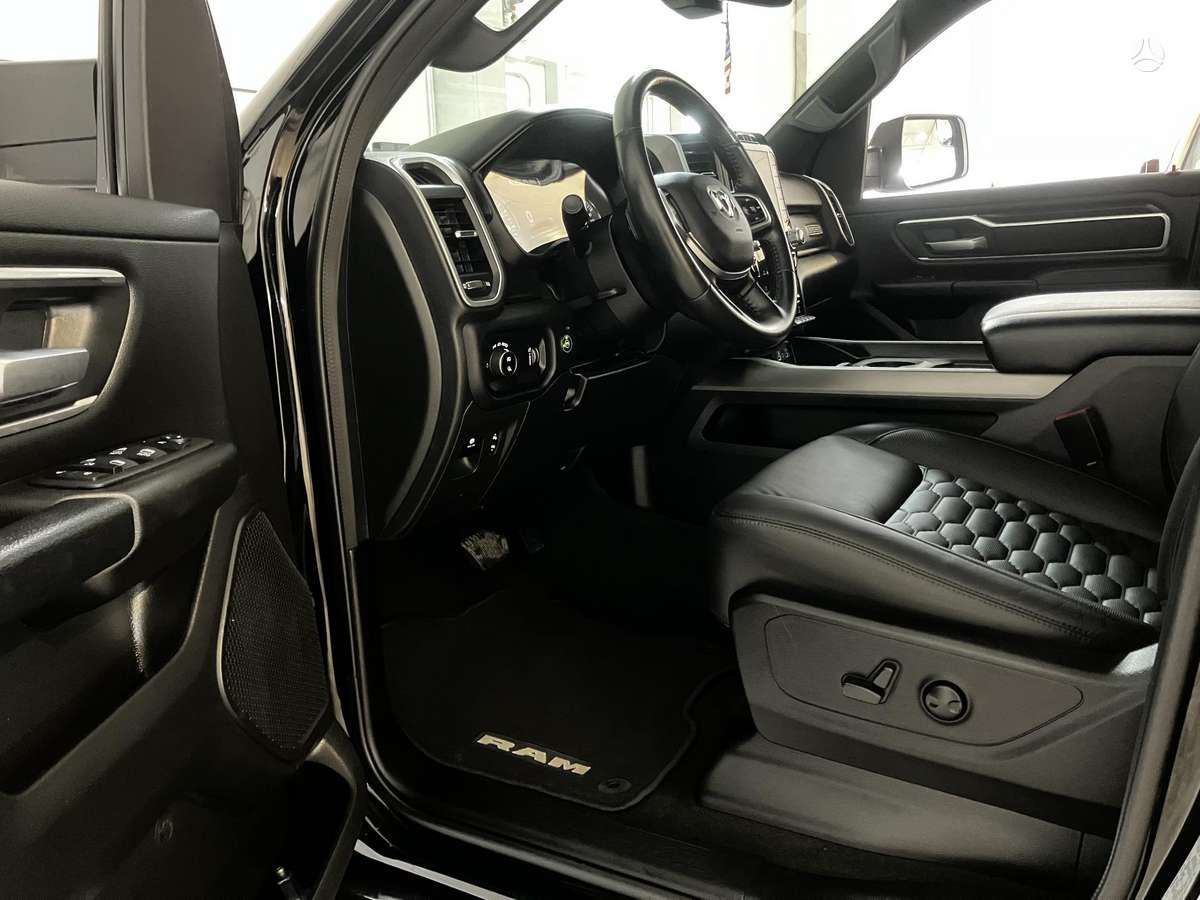 Dodge Ram, 5.7 l., Пикап