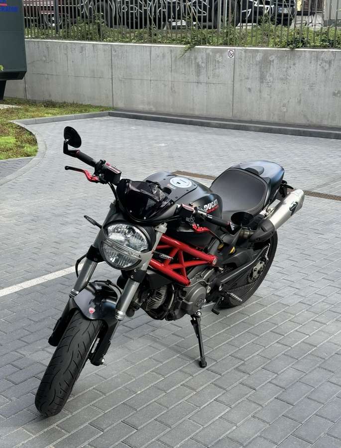 Ducati Monster 803cc, street / classic