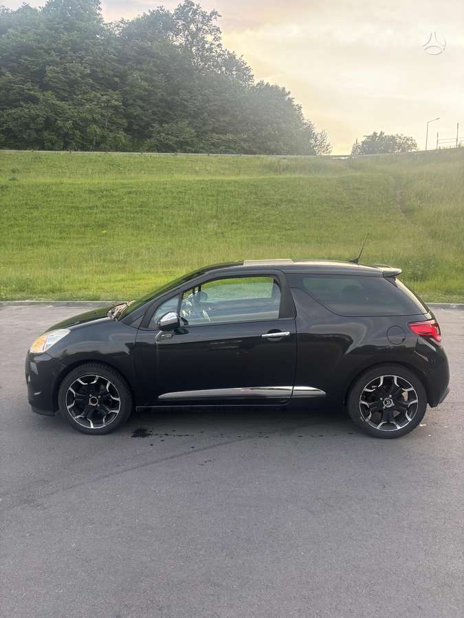 Citroen DS3, 1.6 l., hatchback