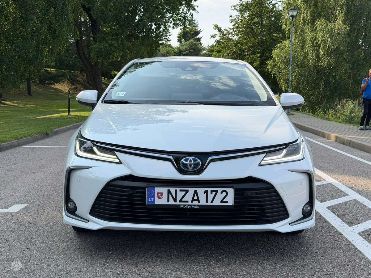 Toyota Corolla - 2