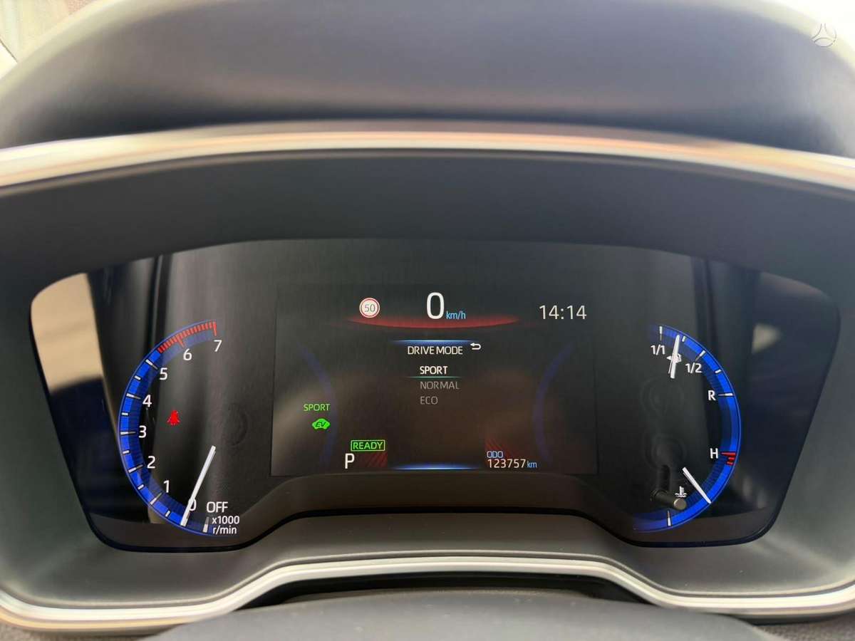Toyota Corolla - 5